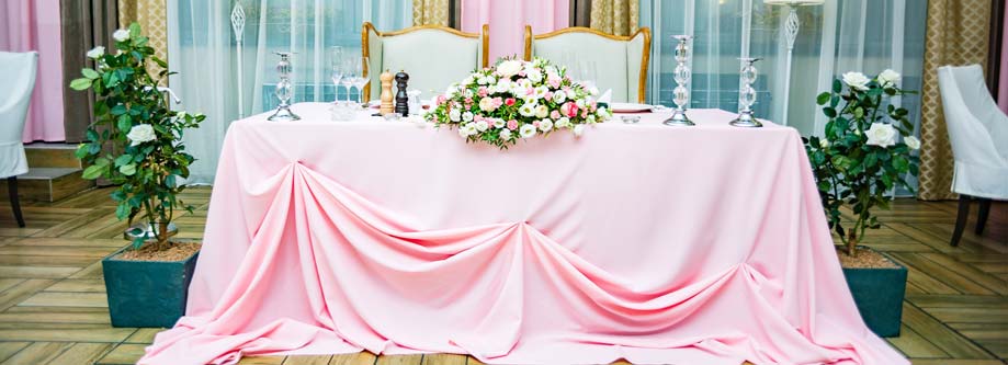 Свадебное оформление стола молодоженов